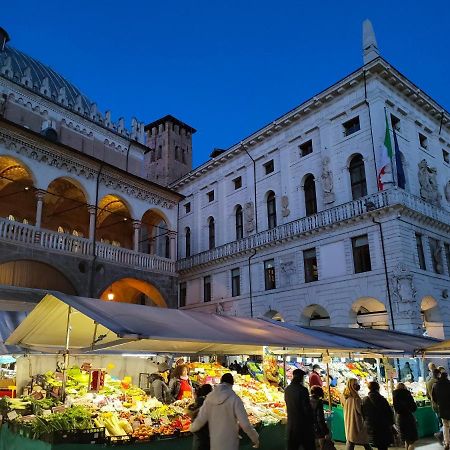 Ferienwohnung Officine Cavour Piazza Cavour Padua Exterior foto